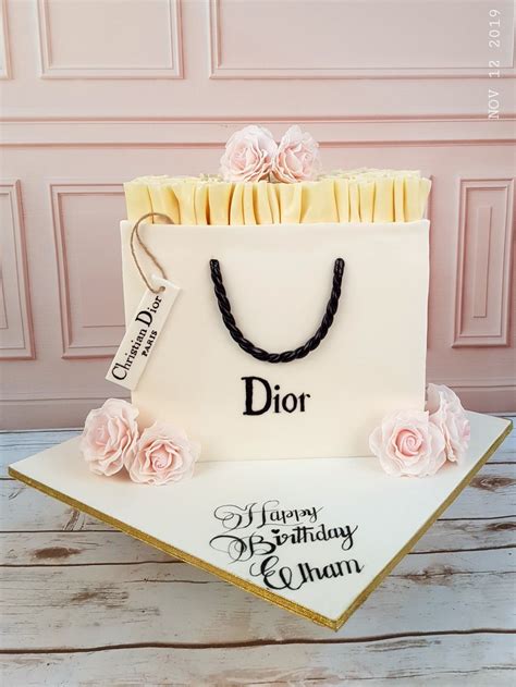 dior bag cake